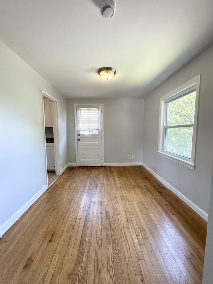 88 Mary Ann Rd - Photo 7 of 13