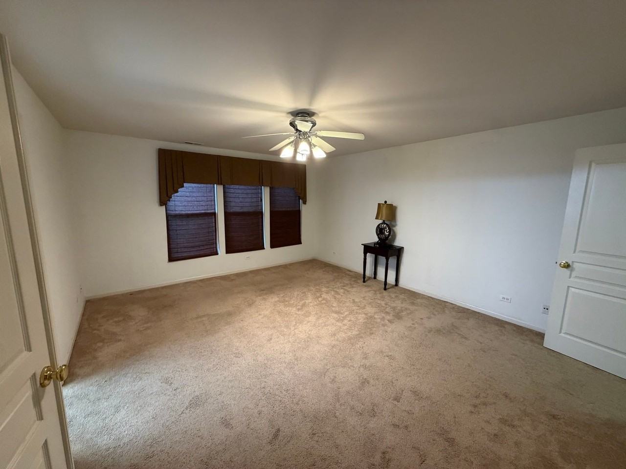 465 Metropolitan St - Photo 6 of 15