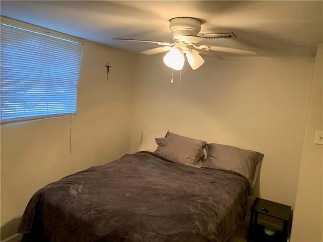 3501 Calhoun St #B - Photo 6 of 10