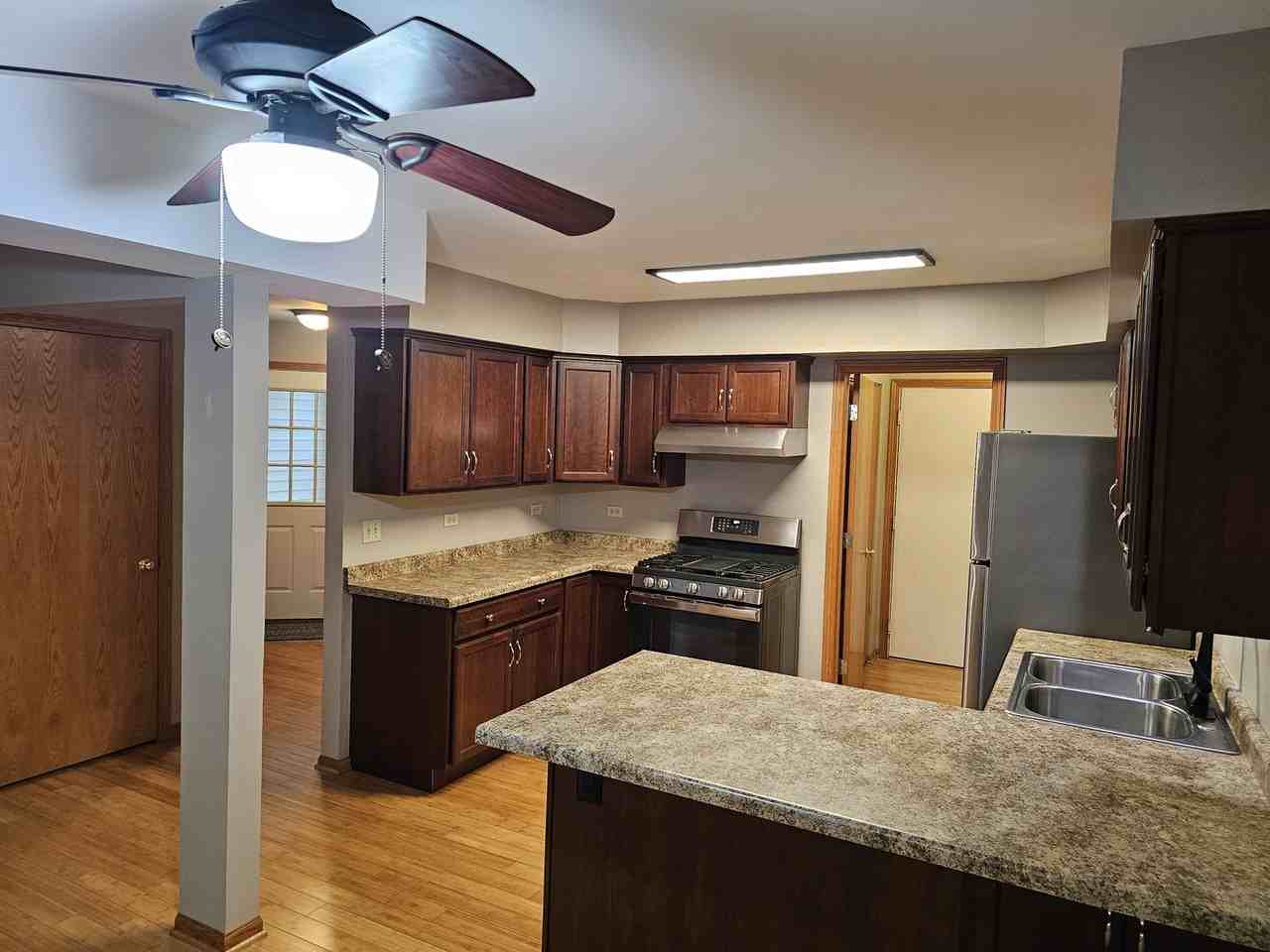 2017 Thornwood Cir - Photo 4 of 22