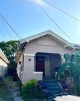 featured image of 4232 Ulloa St