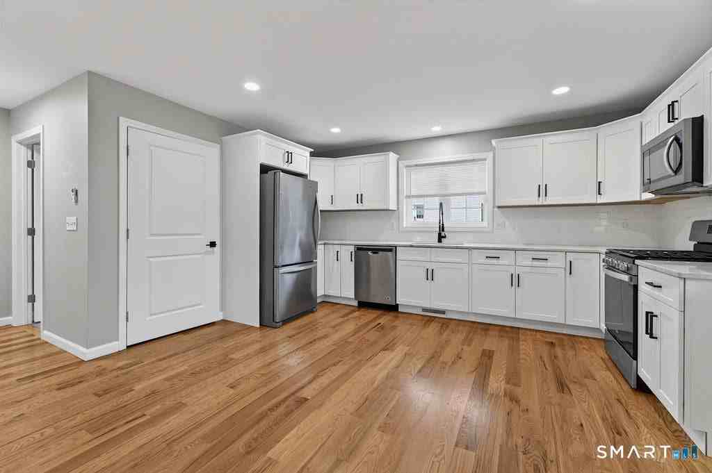 33 W End Ave - Photo 3 of 17