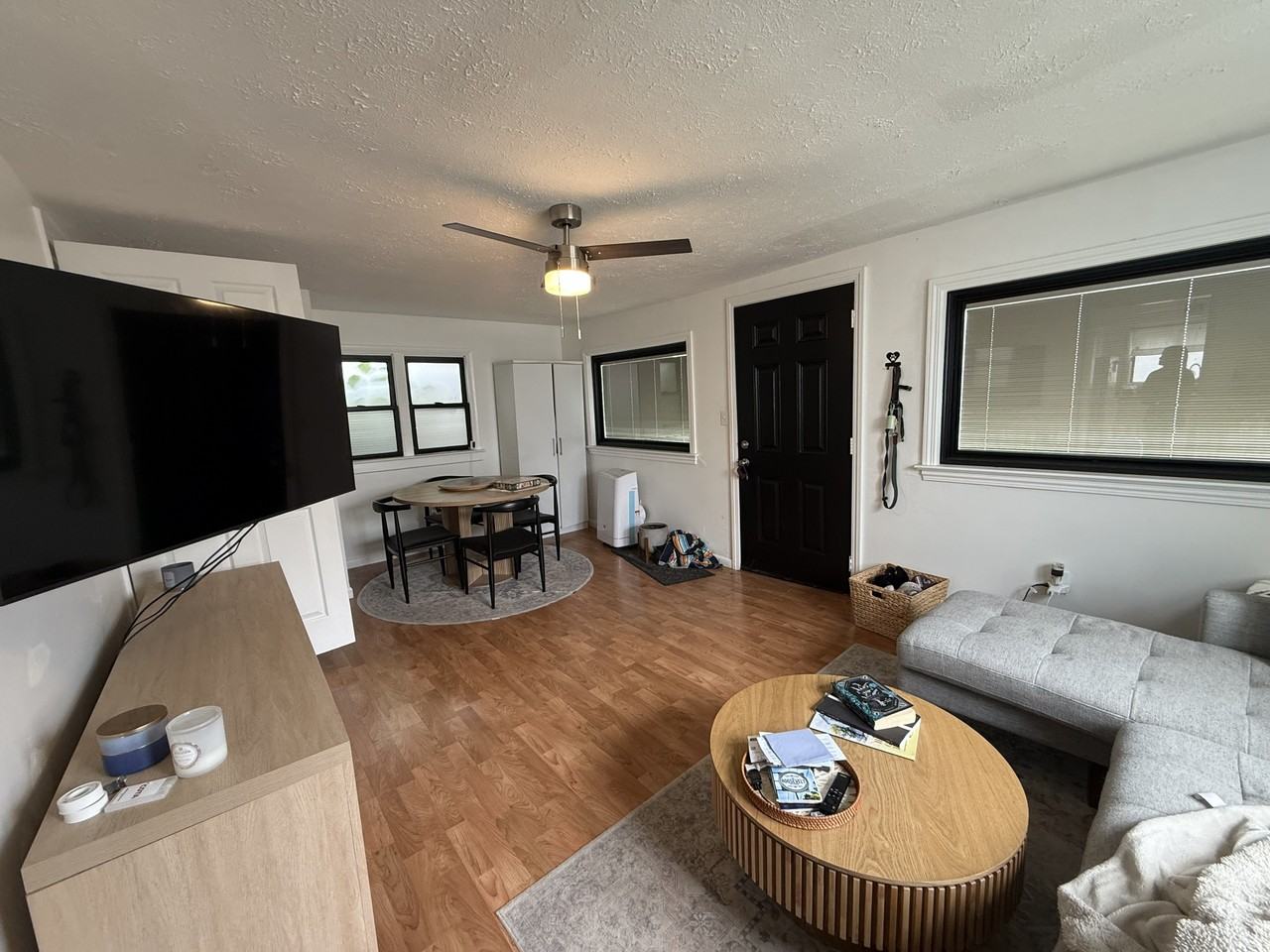 295 E Whittier St #1 - Photo 4 of 13