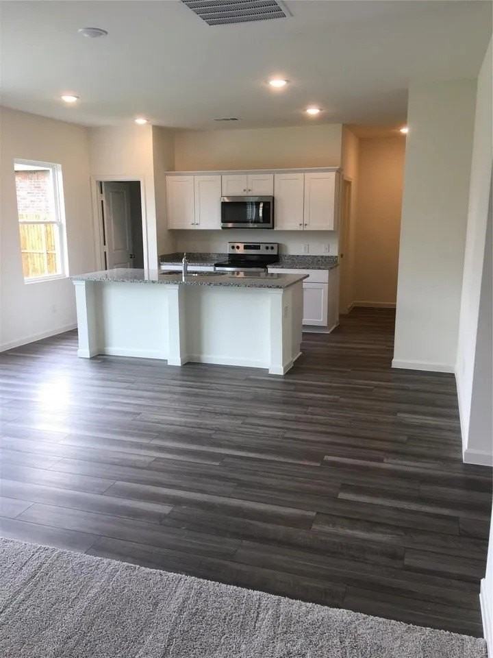 1661 Hossler Trl - Photo 4 of 14