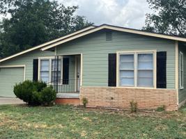 featured image of 1941 N Mockingbird Ln