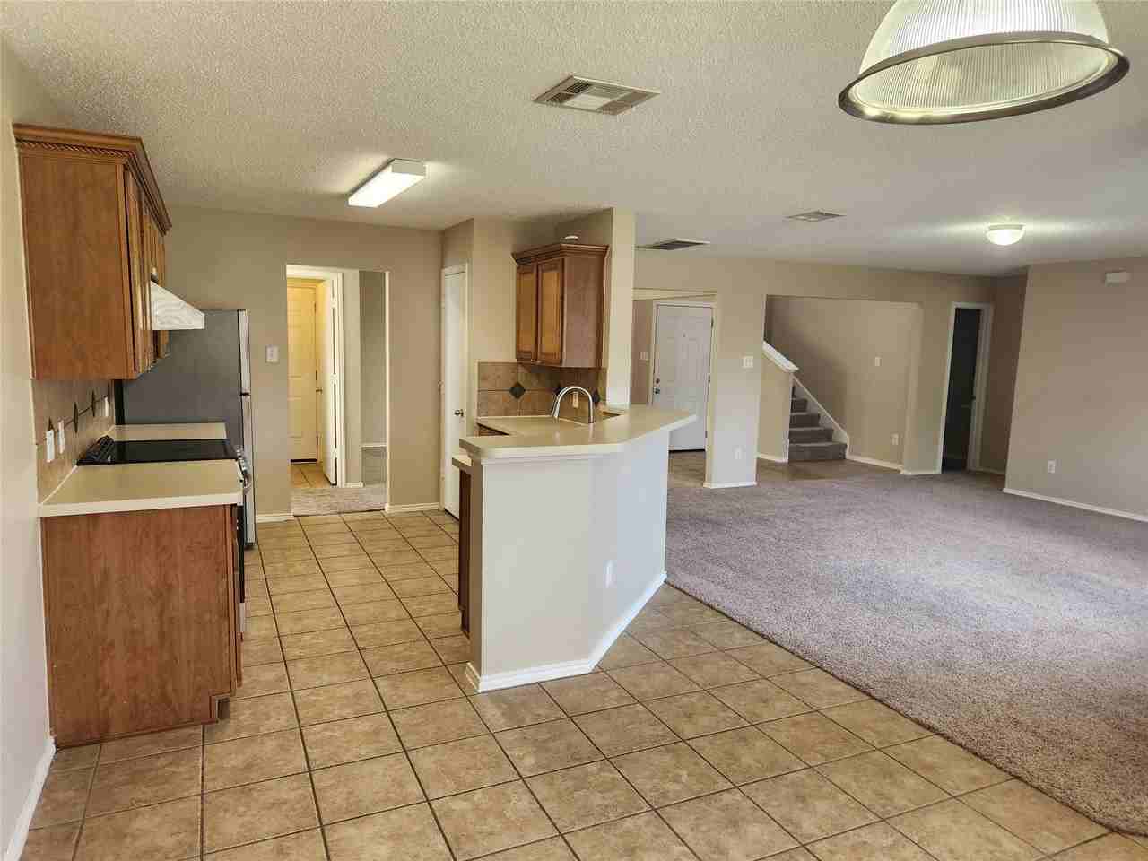 9704 Thomas Jefferson Dr - Photo 5 of 12