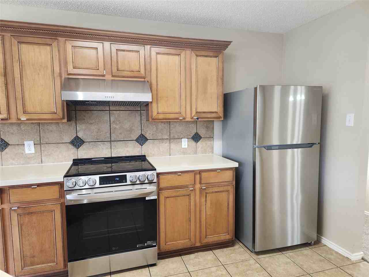 9704 Thomas Jefferson Dr - Photo 6 of 12