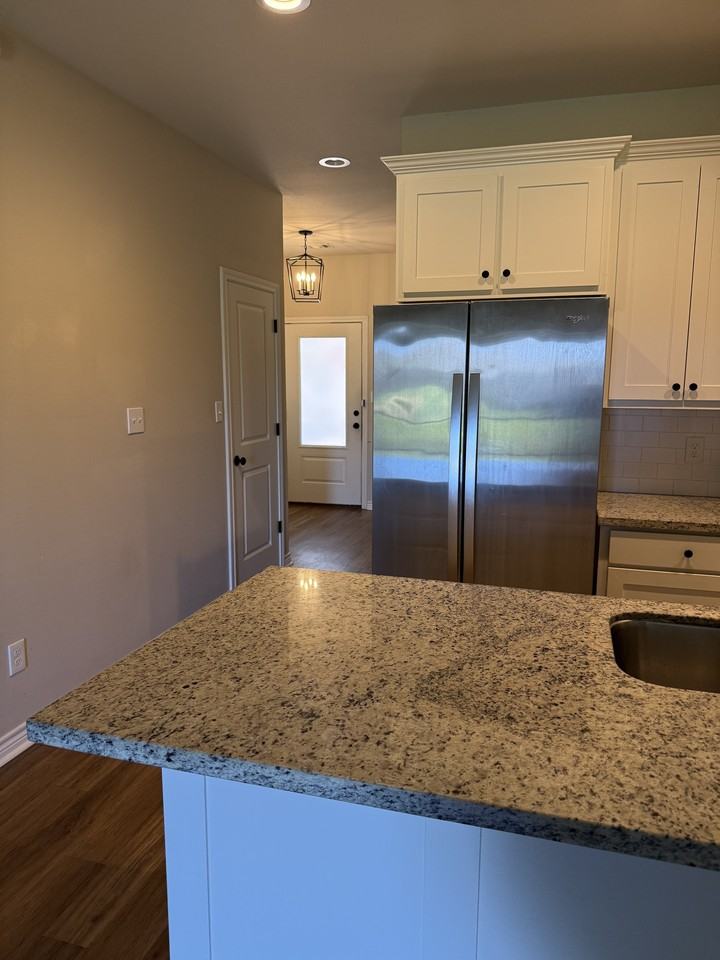 5670 Shadowbend Cir W #1 - Photo 2 of 28