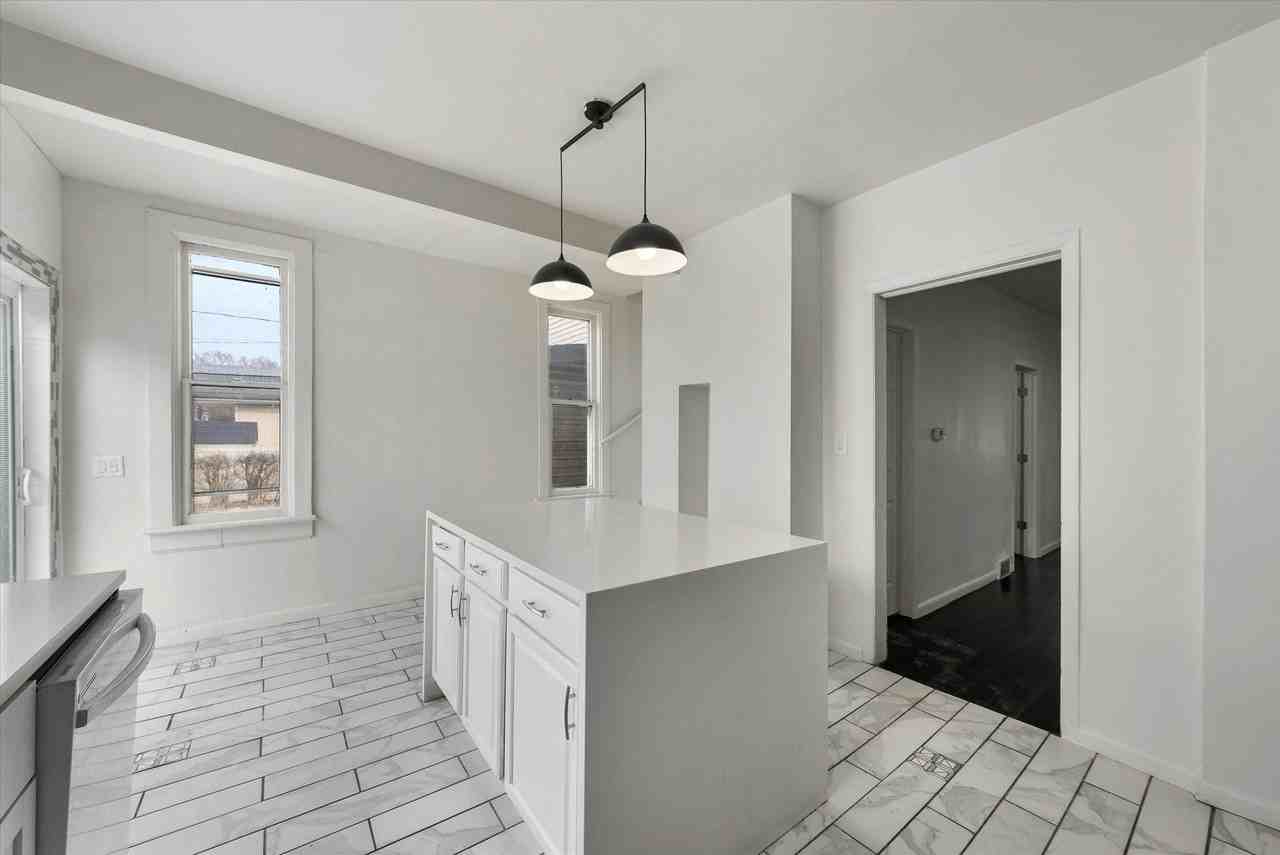 1535 S 3rd St #1 - Photo 3 of 29