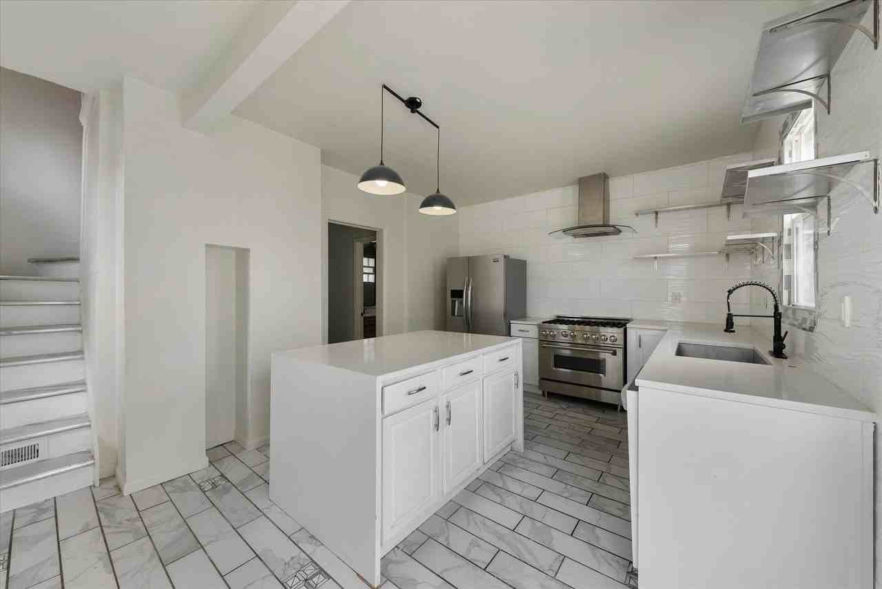 1535 S 3rd St #1 - Photo 4 of 29