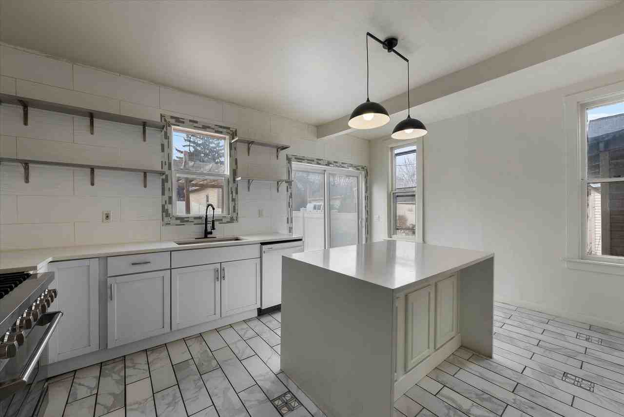 1535 S 3rd St #1 - Photo 5 of 29