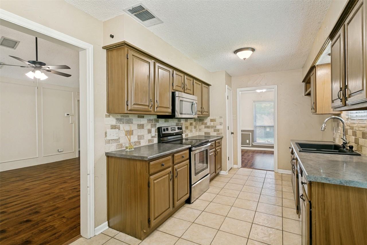 307 Aspenway Dr - Photo 5 of 11