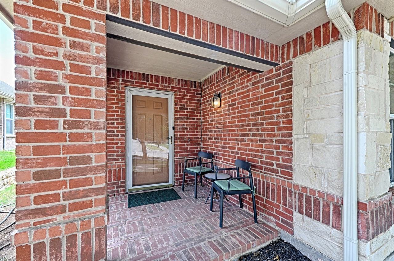 12988 Galaxy Dr - Photo 4 of 30