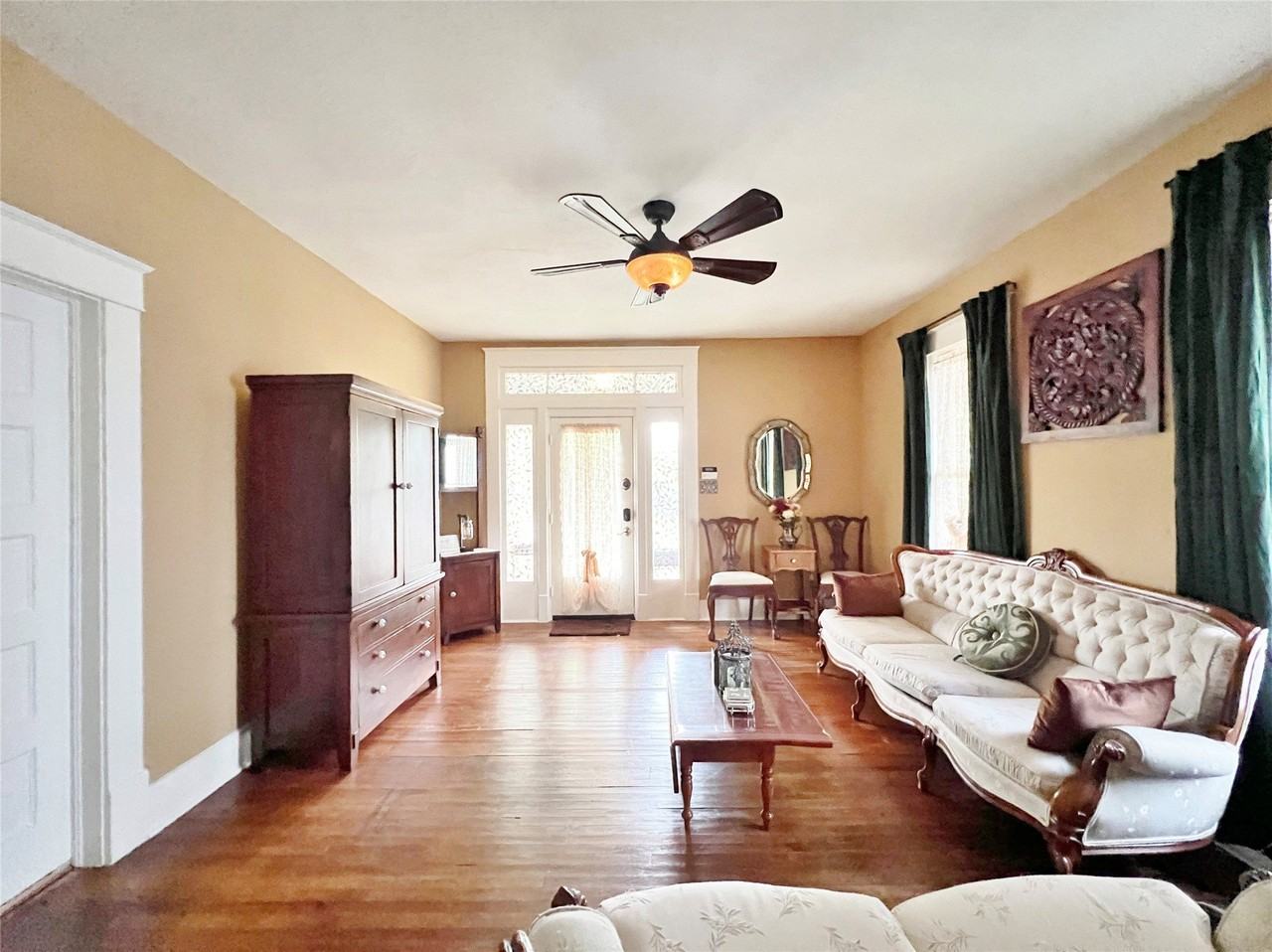828 W 8th St - Photo 6 of 21
