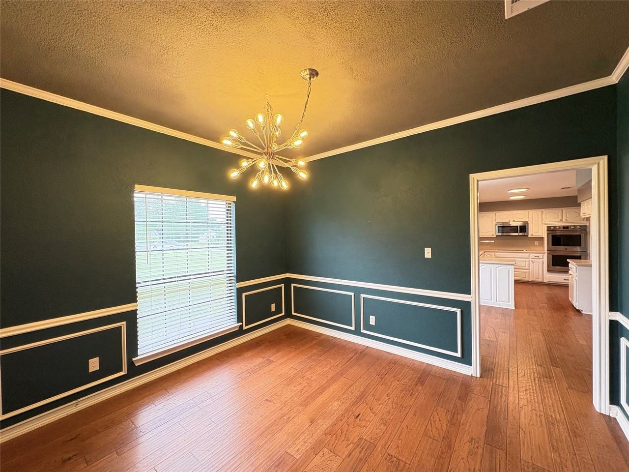 10694 Rose Garden Ct - Photo 4 of 24
