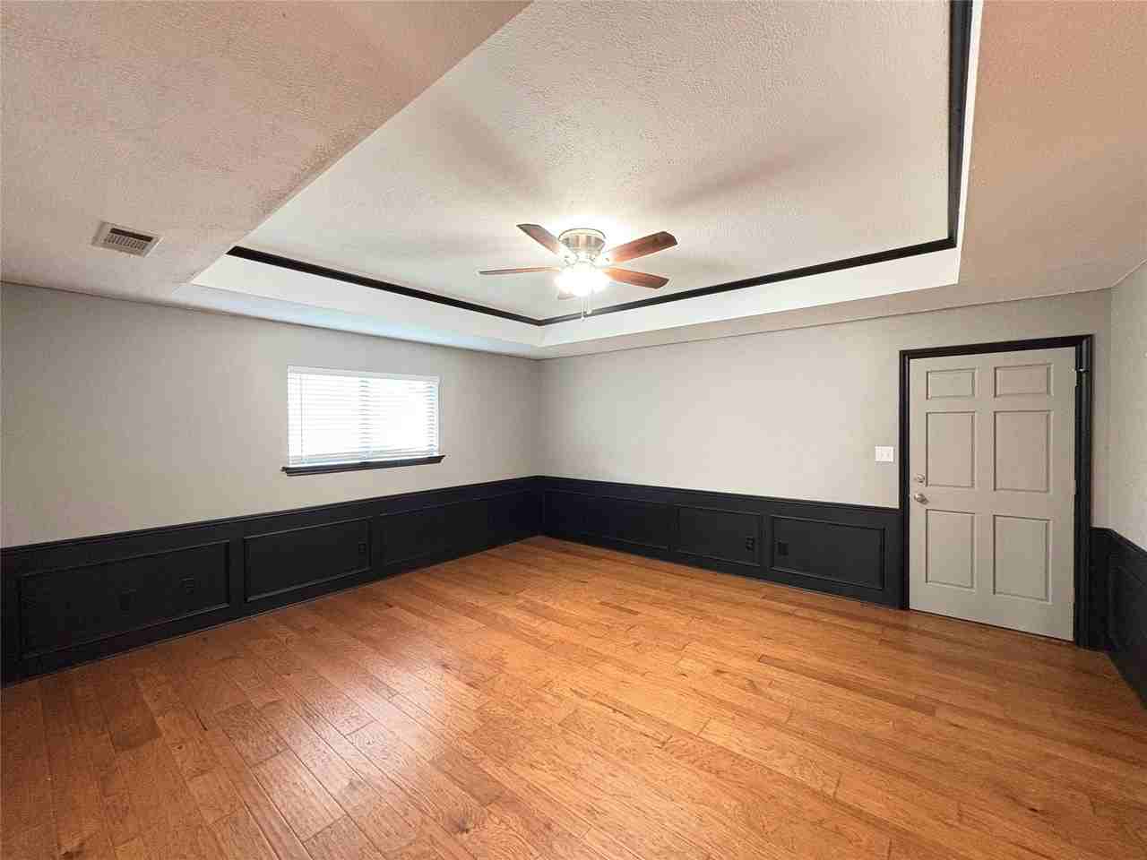 10694 Rose Garden Ct - Photo 7 of 24