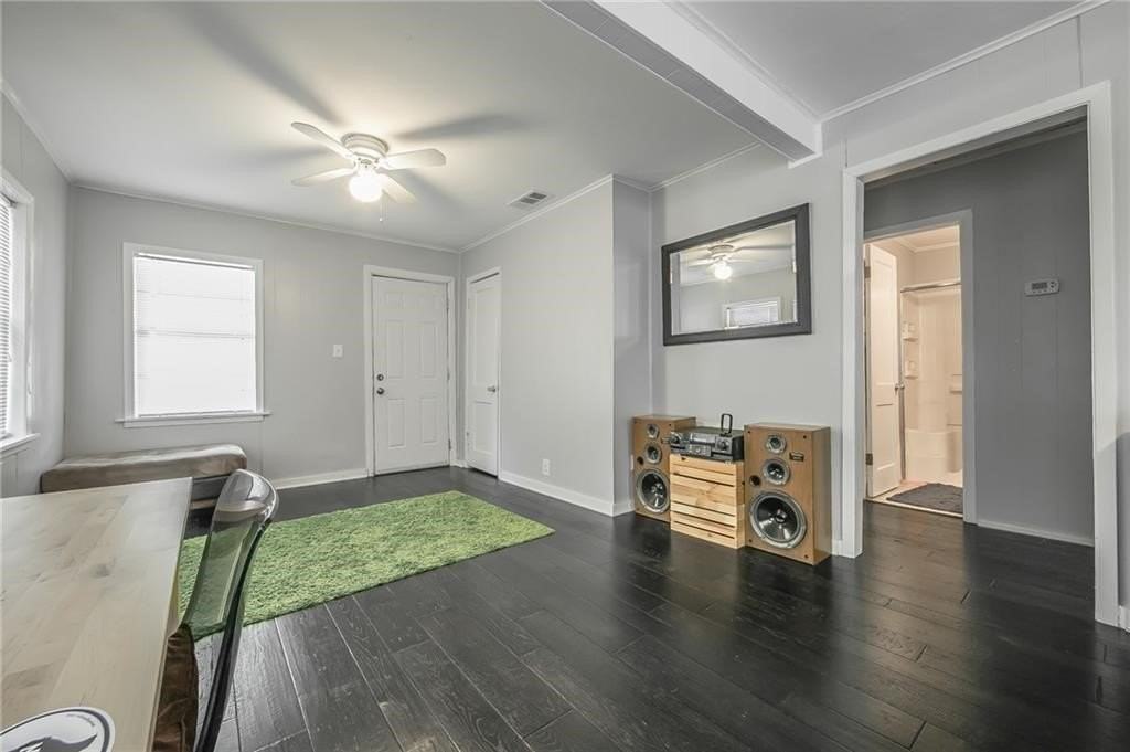 206 Renfro St - Photo 6 of 14