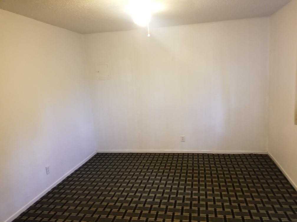 1702 Hunt St #2 - Photo 3 of 3