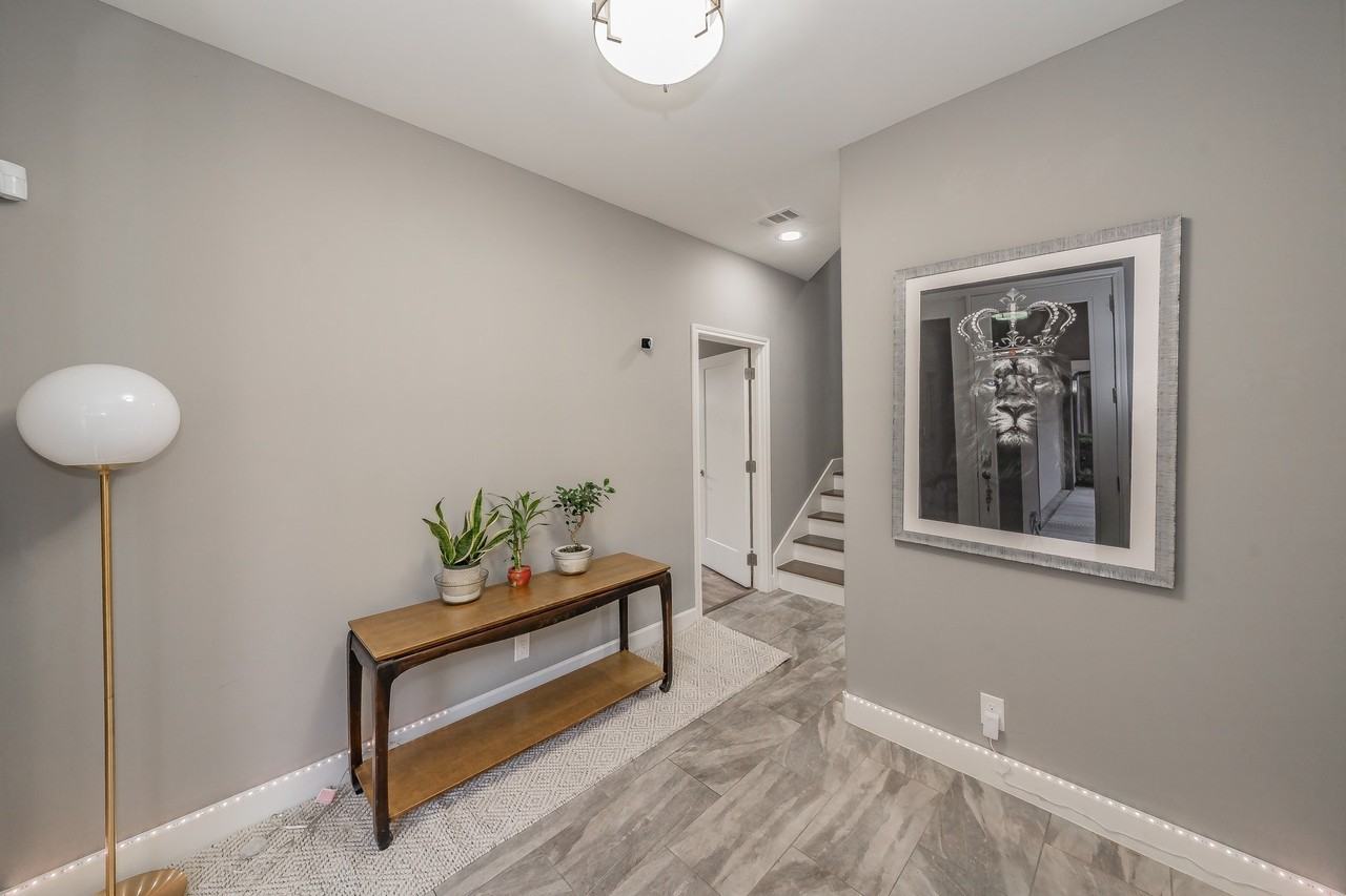 1717 Annex Ave #302 - Photo 5 of 34