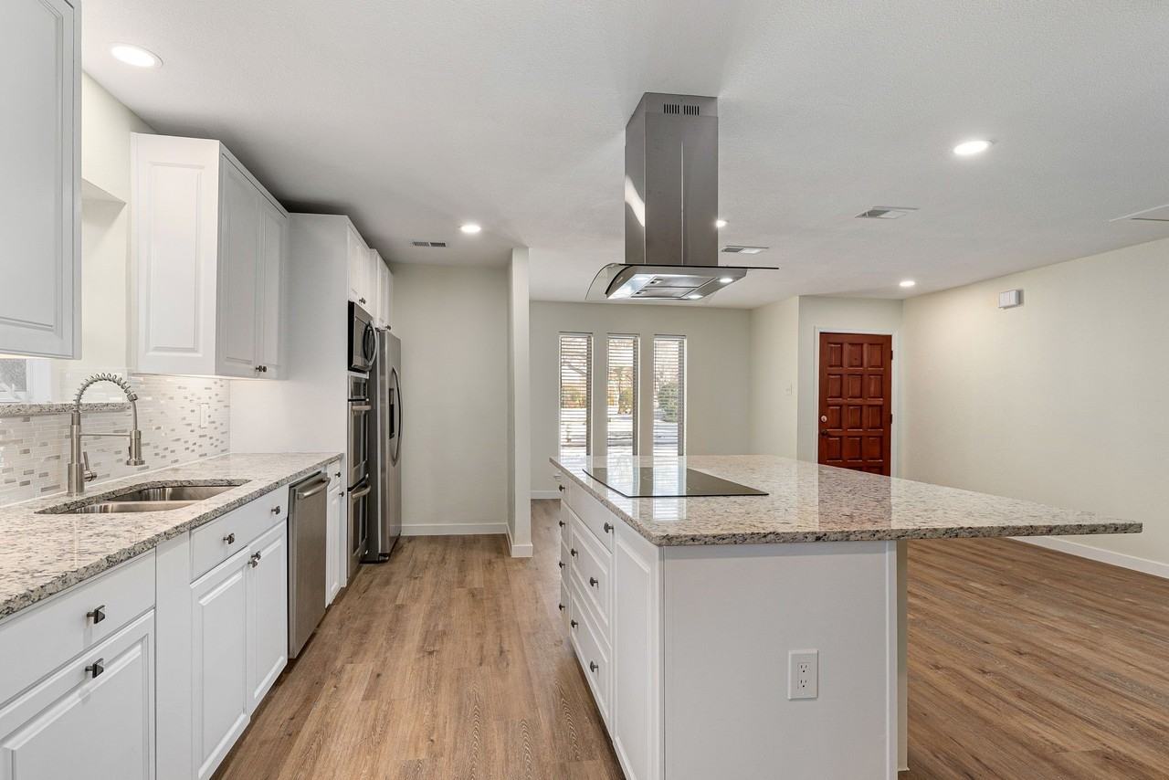 10521 Sandpiper Ln - Photo 6 of 19