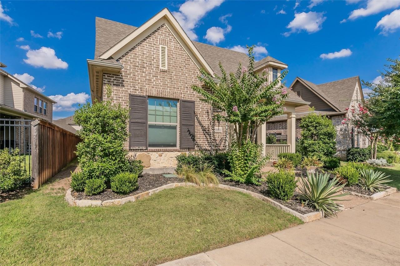 3903 Plum Vista Pl - Photo 2 of 38