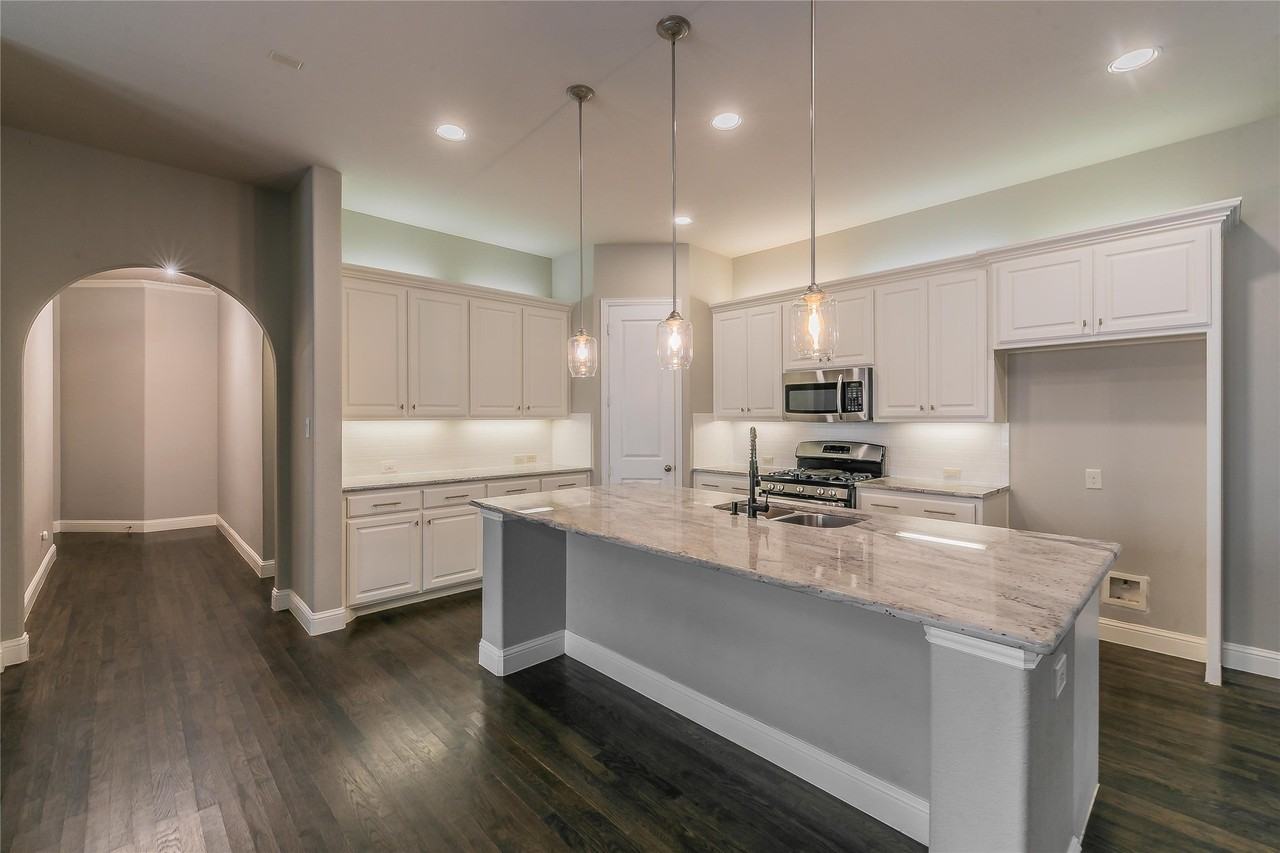 3903 Plum Vista Pl - Photo 5 of 38