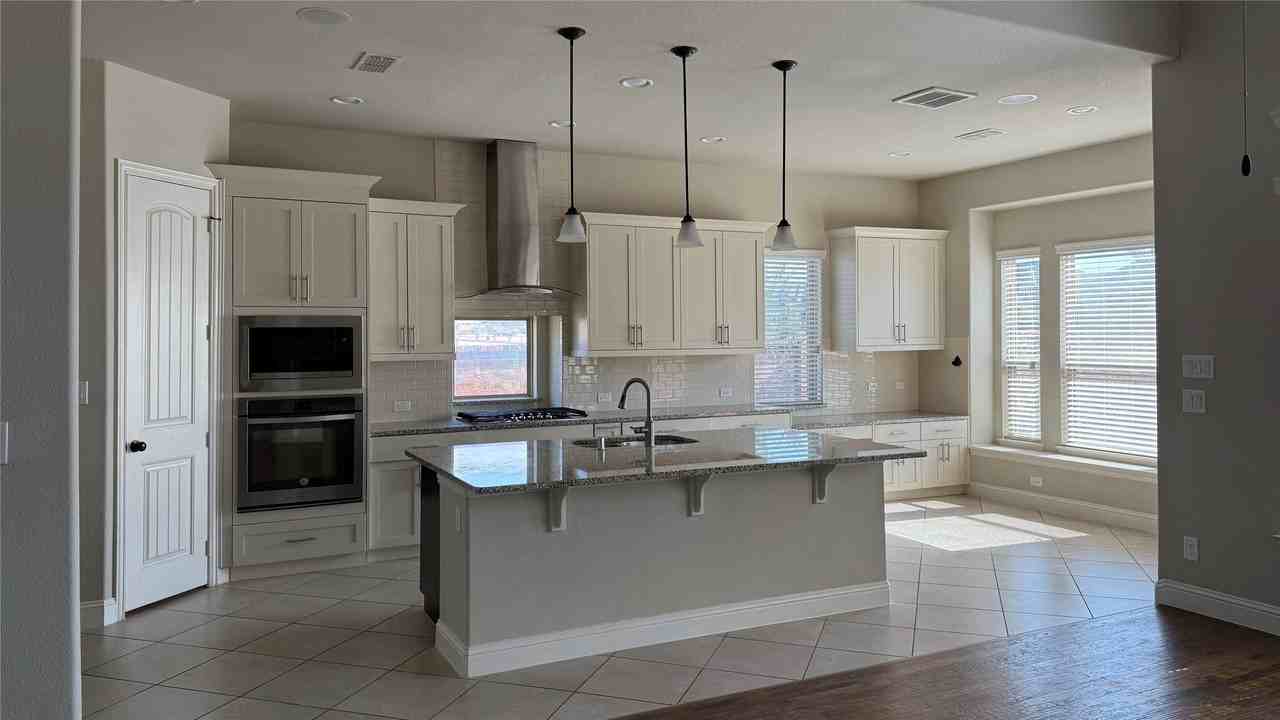 1616 Tanner Pkwy - Photo 6 of 25