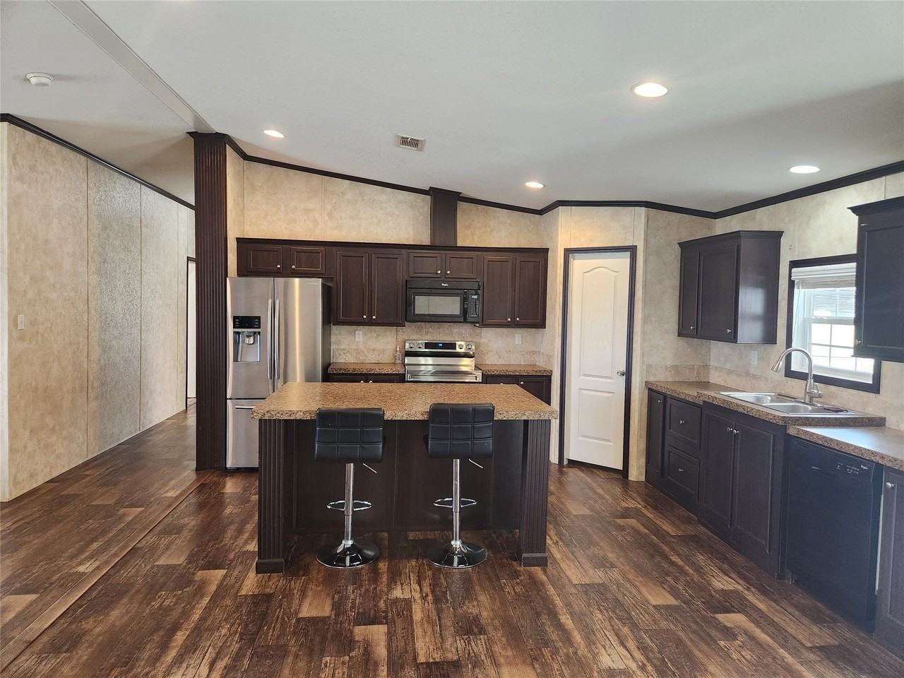 2212 County Road 342 - Photo 3 of 19
