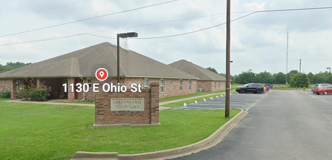 1130 E Ohio St - Photo 2 of 18