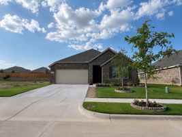 featured image of 3720 Yarrow Dr