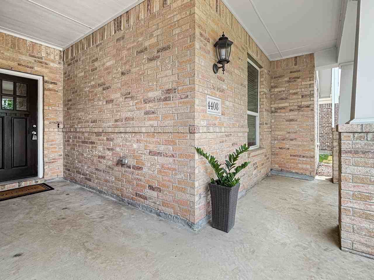 4408 Dashland Dr - Photo 4 of 29