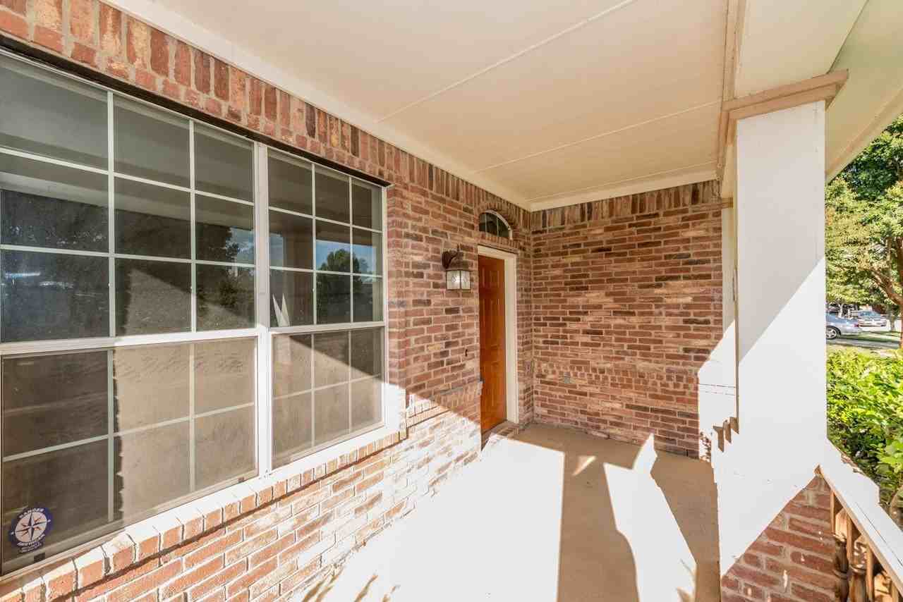 4184 Capstone Dr - Photo 3 of 35