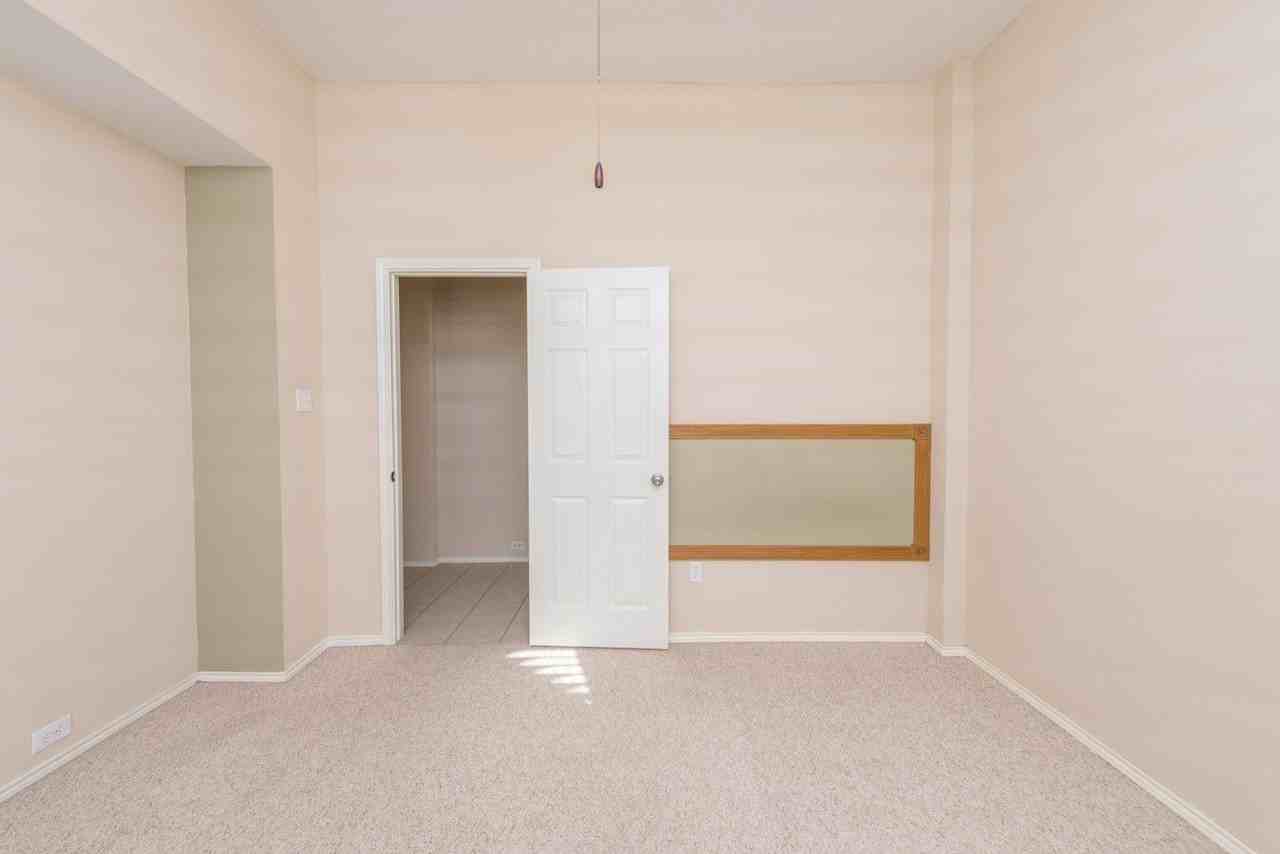 4184 Capstone Dr - Photo 7 of 35