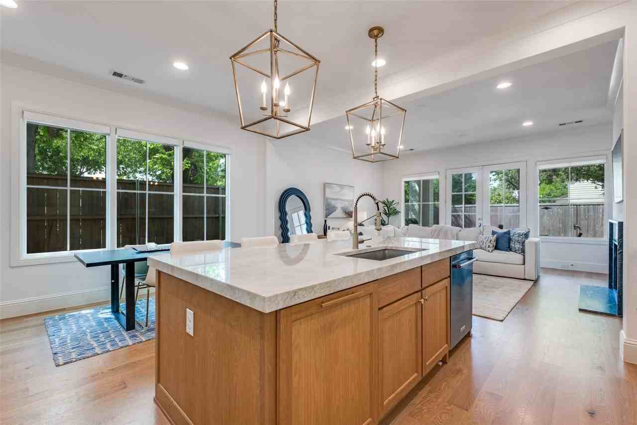 5803 Martel Ave - Photo 2 of 20