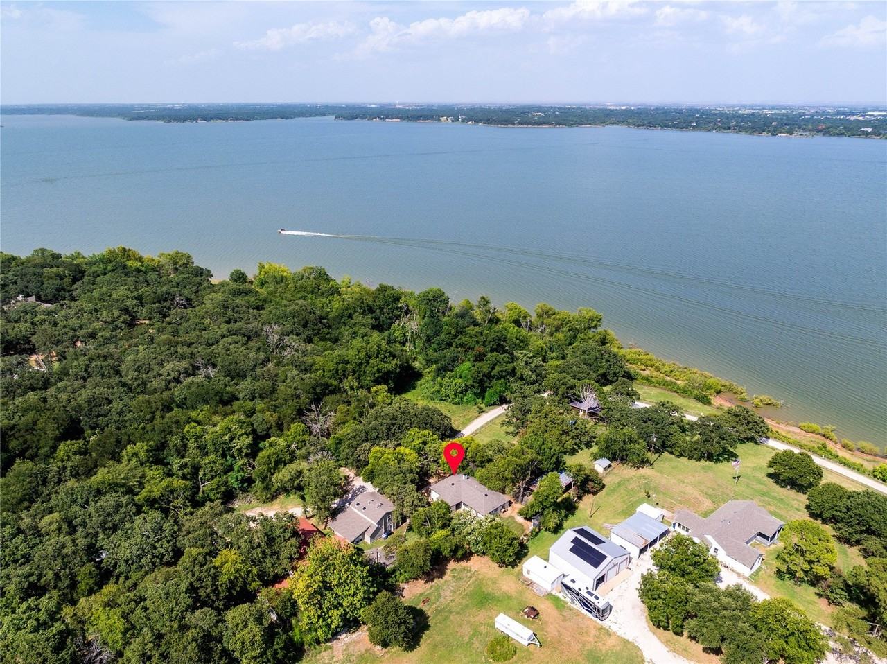 627 Francks Cir - Photo 2 of 28