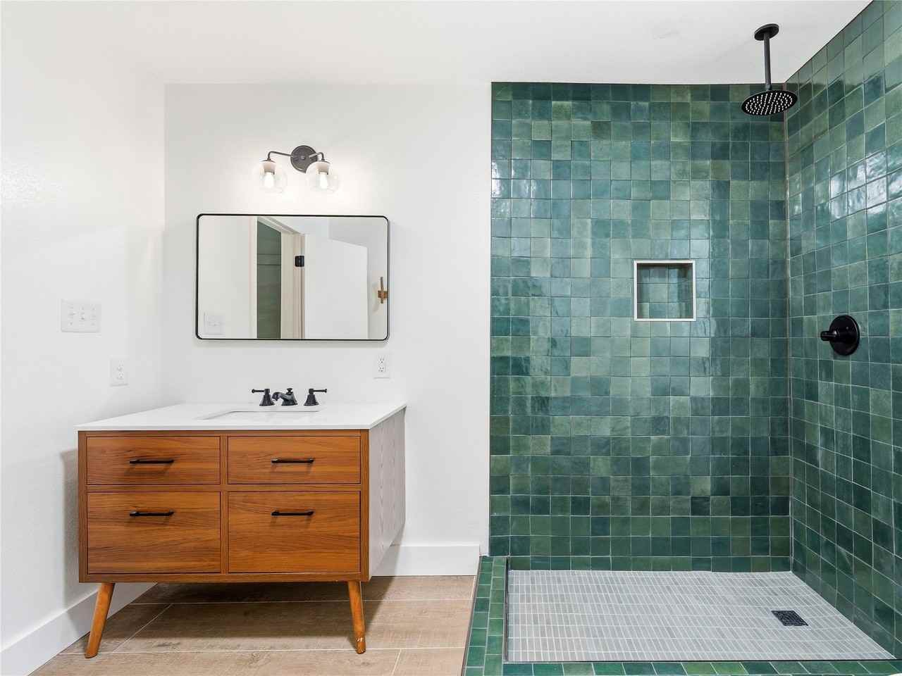 627 Francks Cir - Photo 6 of 28