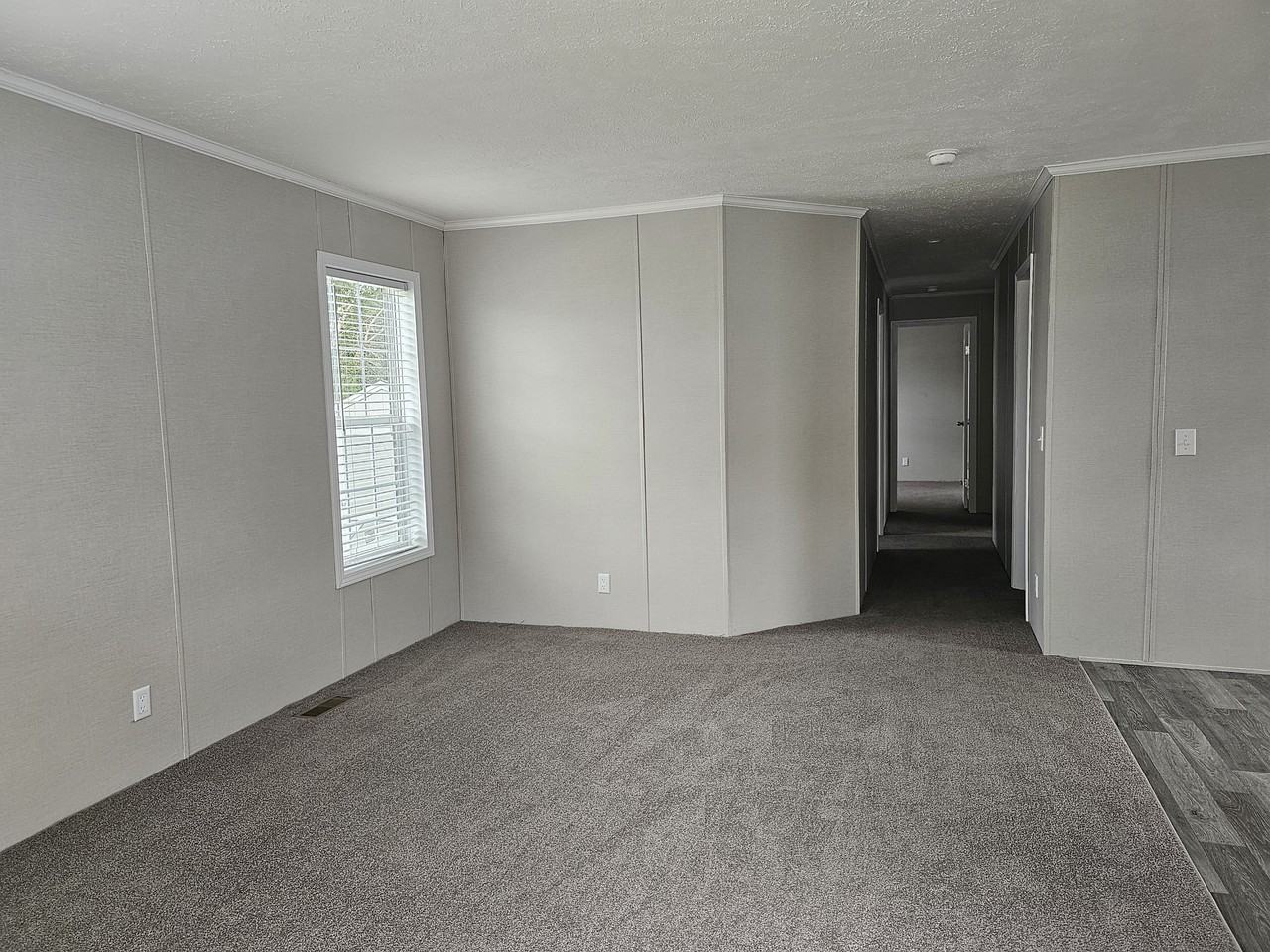855 W Jefferson St #17 - Photo 5 of 15
