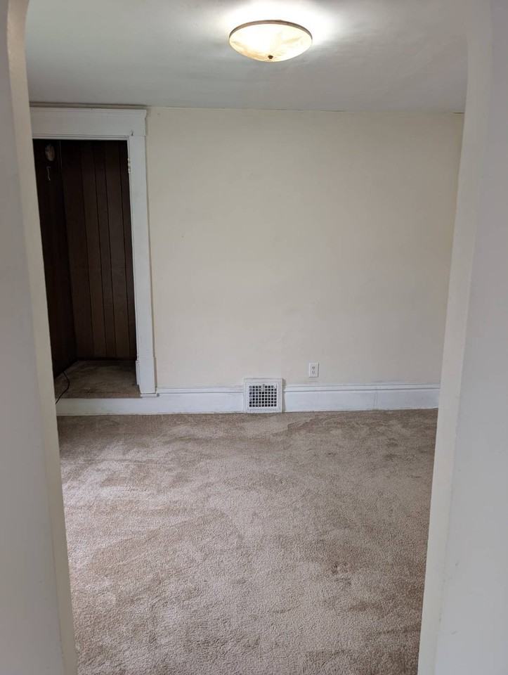 174 W Cambridge St - Photo 3 of 6