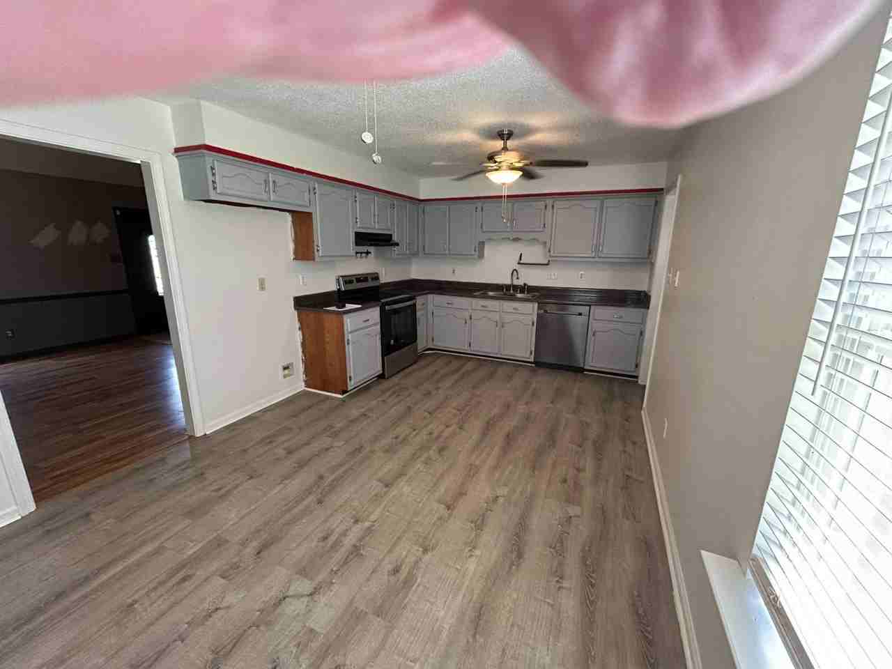 6823 Northknoll Ave - Photo 2 of 19