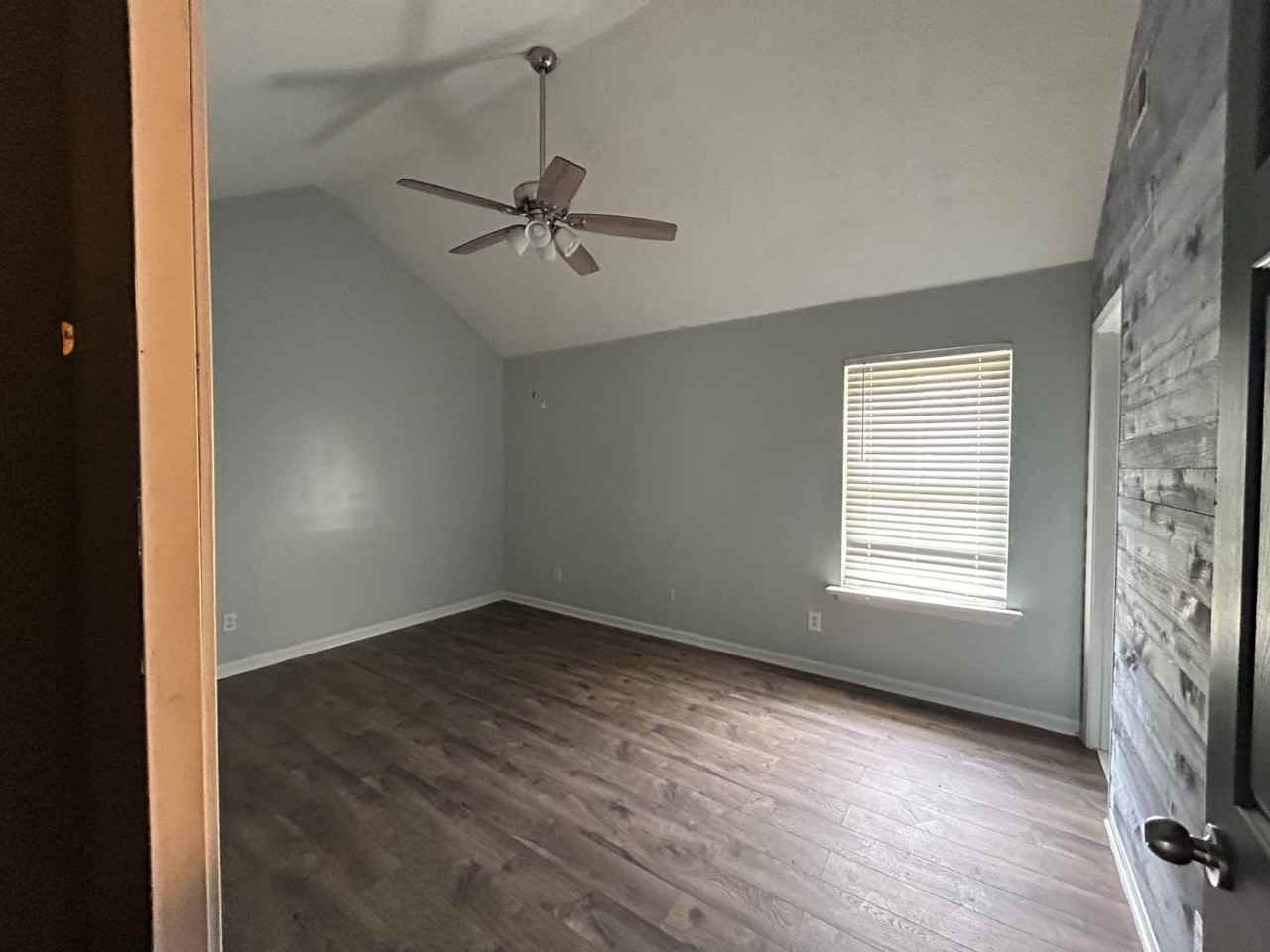 6823 Northknoll Ave - Photo 6 of 19