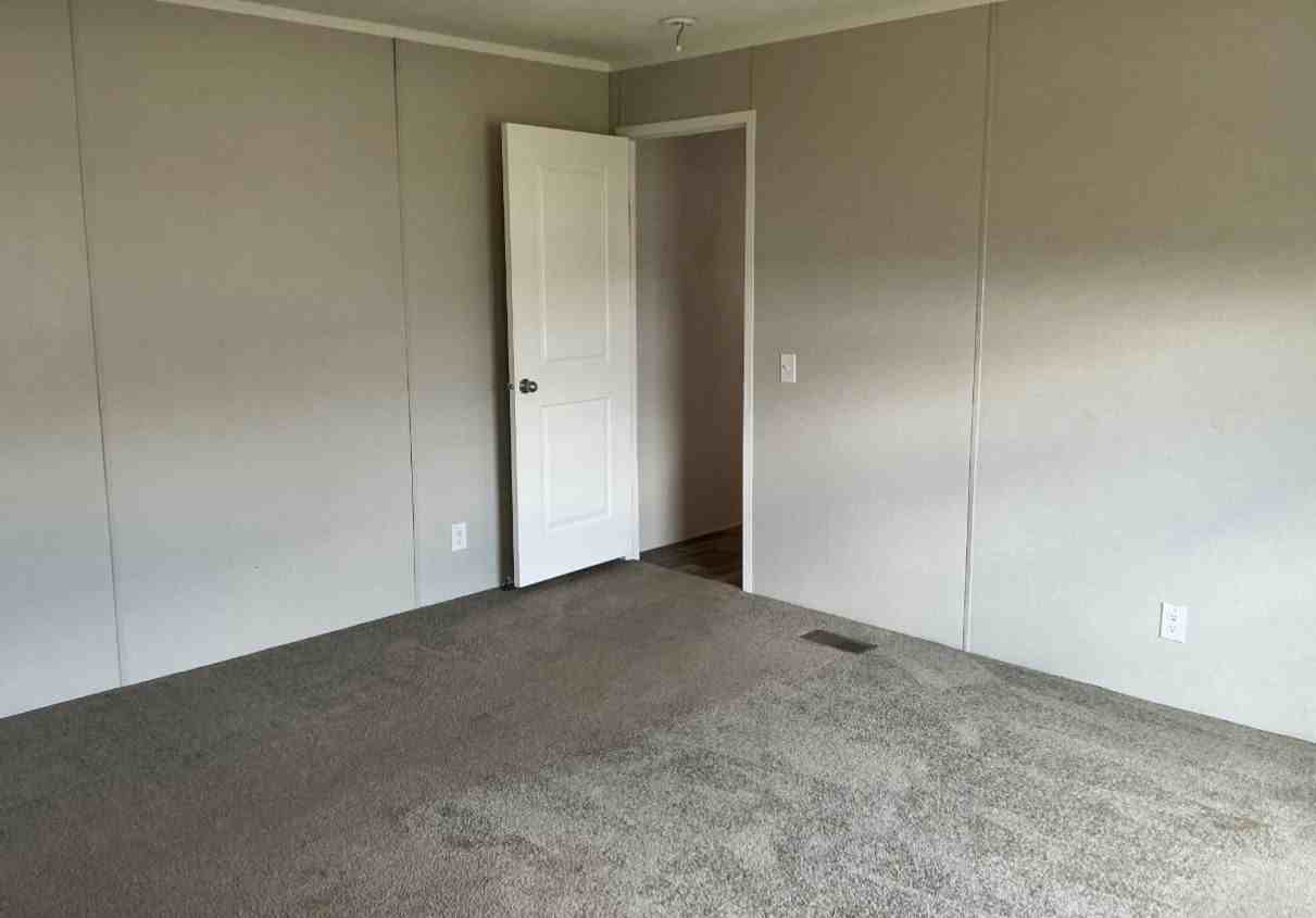 8628 Sandy St #112 - Photo 6 of 16