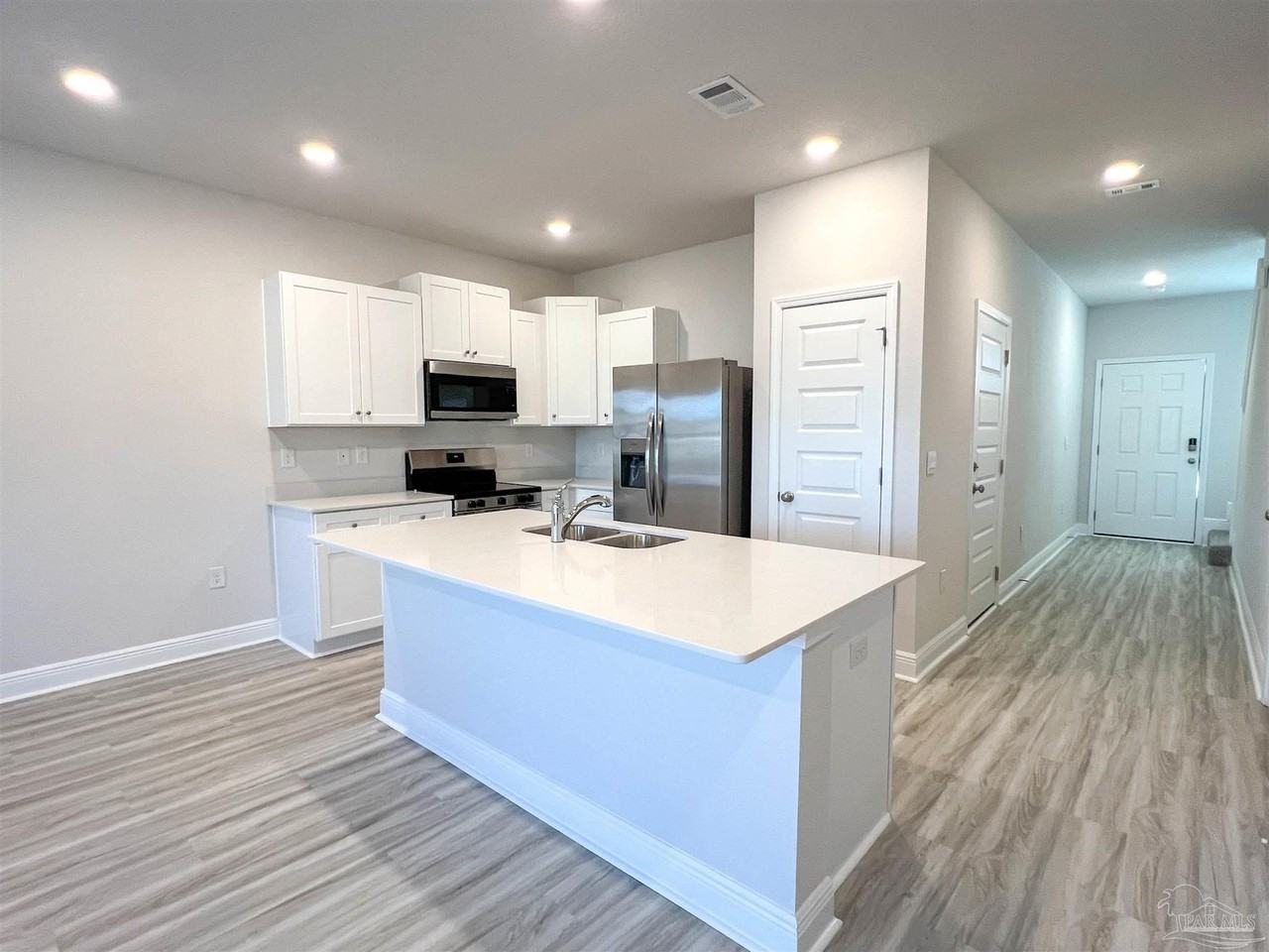 3997 Pendragon Cir - Photo 2 of 20