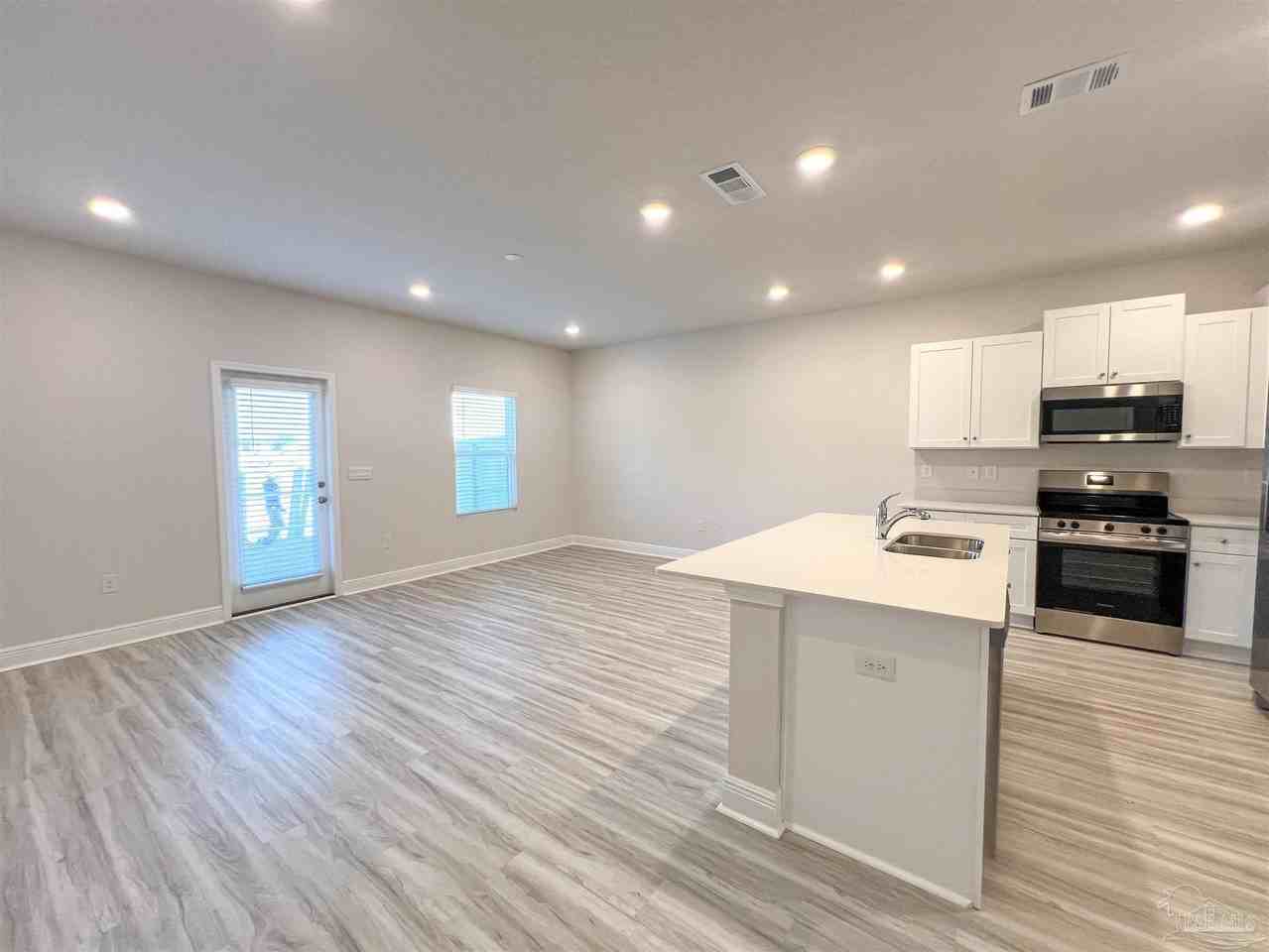 3997 Pendragon Cir - Photo 3 of 20