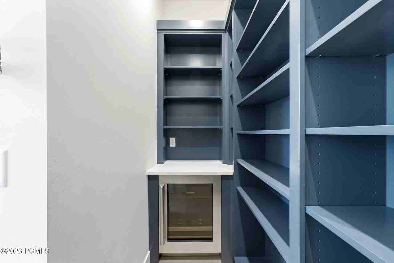 4043 W Crest Ct - Photo 7 of 50