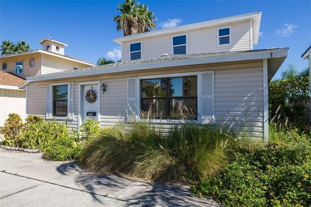 18521 Gulf Blvd - Photo 2 of 31