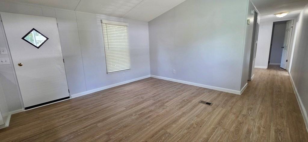 164 N Duck Ave - Photo 2 of 15