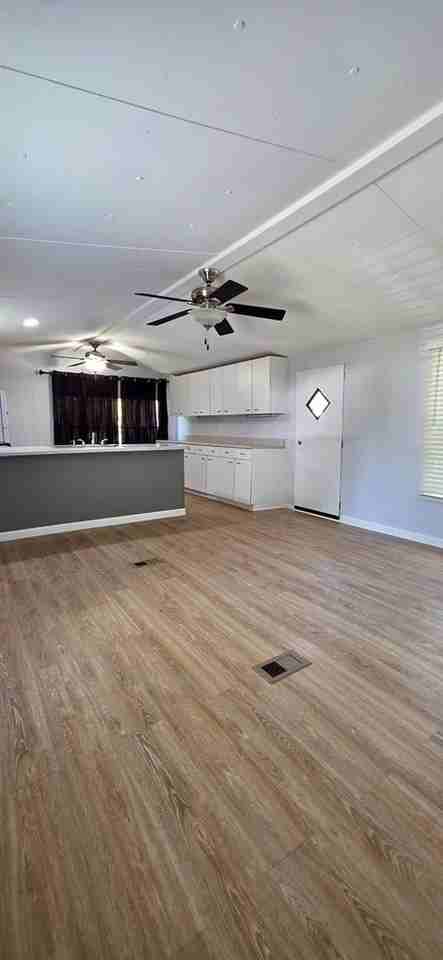 164 N Duck Ave - Photo 4 of 15