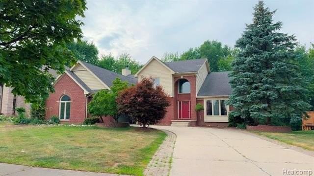 7782 Watford Dr - Photo 2 of 24