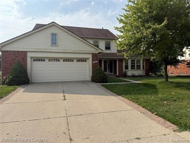5164 Crowfoot Dr - Photo 2 of 47