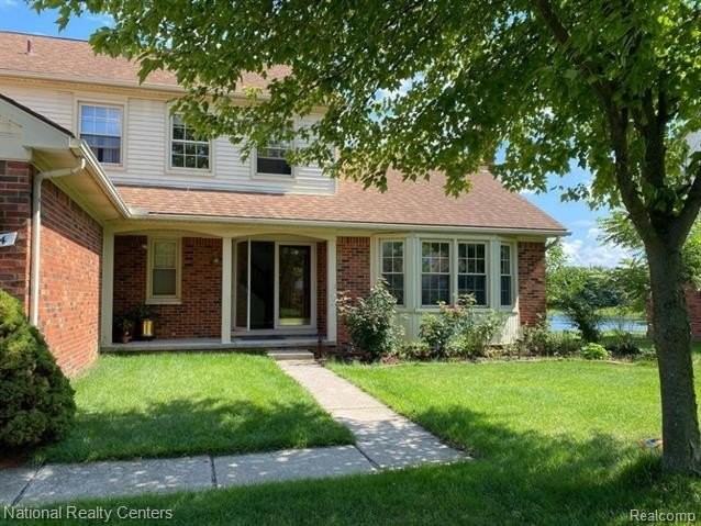 5164 Crowfoot Dr - Photo 3 of 47
